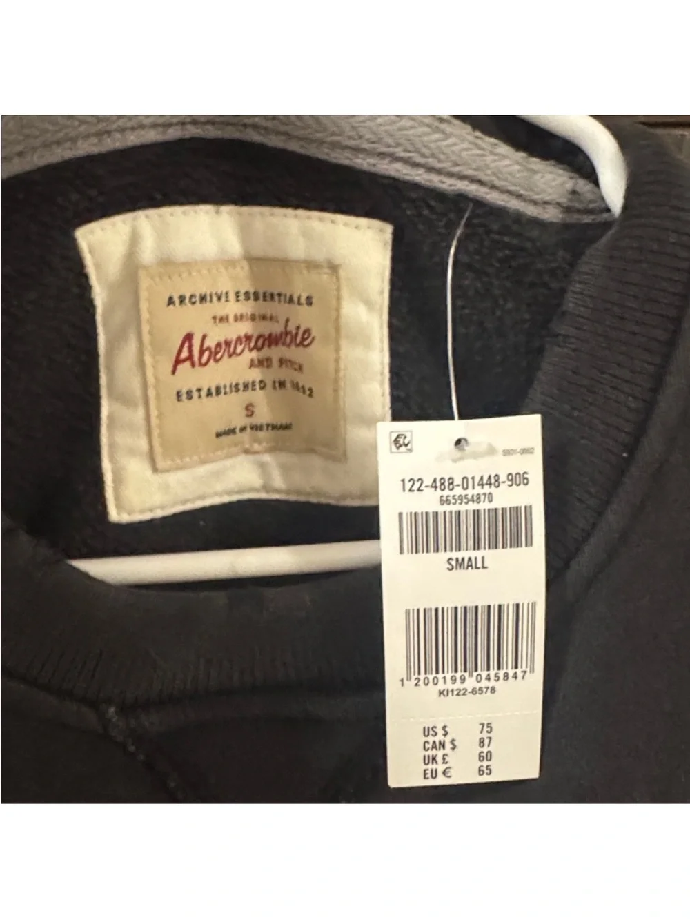 Abercrombie & Fitch washed black archive essential Crewneck sweatshirt small